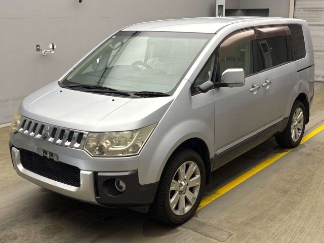 MITSUBISHI DELICA D5 2008