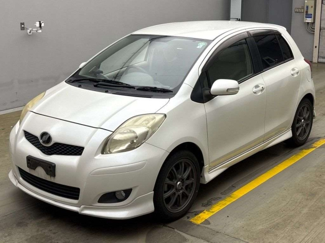 TOYOTA VITZ 2008