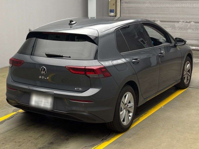 VOLKSWAGEN GOLF 2024