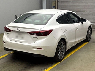 MAZDA AXELA 2017
