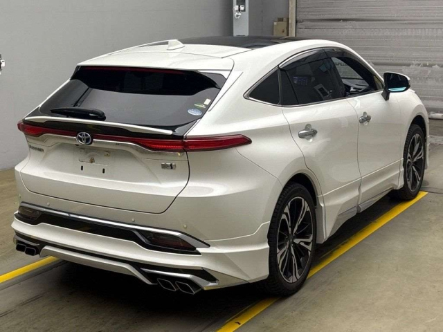 TOYOTA HARRIER 2020