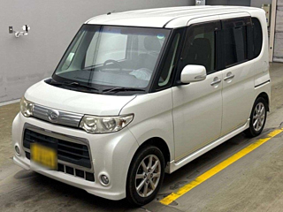 DAIHATSU TANTO 2011