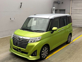 TOYOTA ROOMY 2017