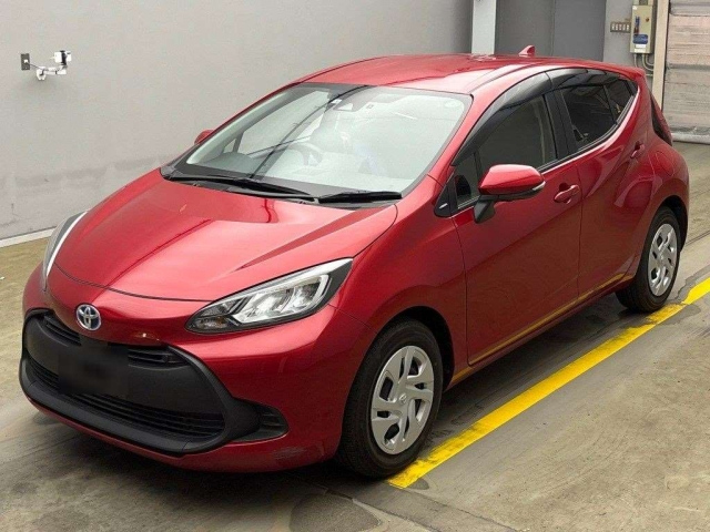 TOYOTA AQUA 2022