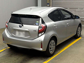TOYOTA AQUA 2019