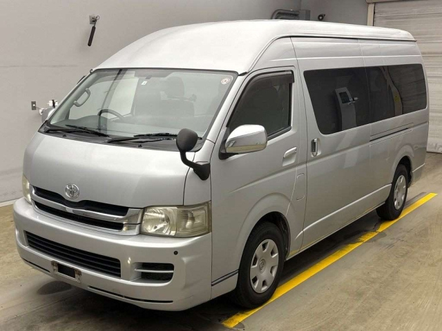 TOYOTA HIACE 2008
