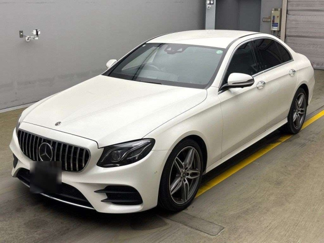 MERCEDES BENZ E CLASS 2019