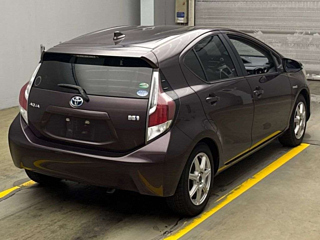 TOYOTA AQUA 2015