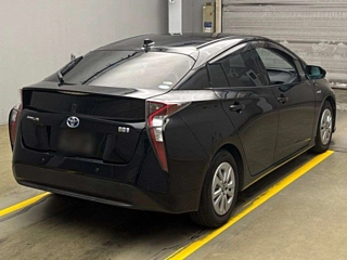 TOYOTA PRIUS 2016