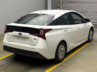 TOYOTA PRIUS 2019