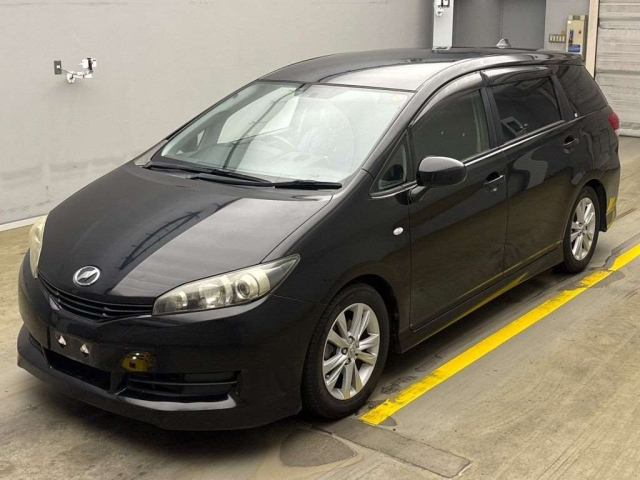 TOYOTA WISH 2011