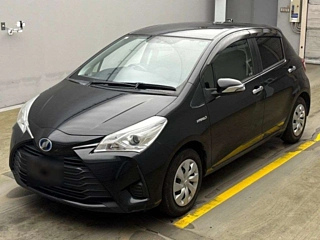 TOYOTA VITZ 2018