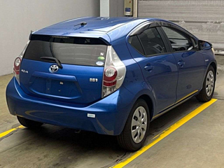 TOYOTA AQUA 2013