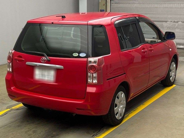 TOYOTA RAUM 2010