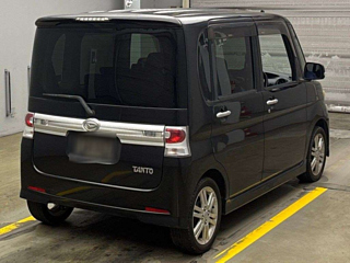 DAIHATSU TANTO 2010