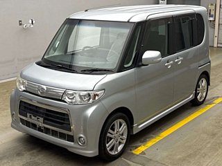 DAIHATSU TANTO 2011