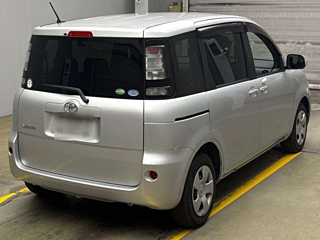TOYOTA SIENTA 2014
