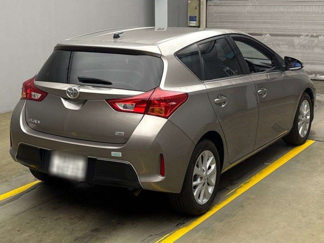 TOYOTA AURIS 2013