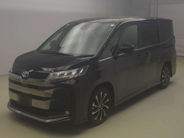 TOYOTA NOAH 2023