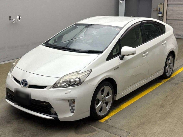 TOYOTA PRIUS 2014
