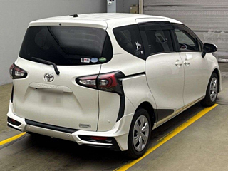 TOYOTA SIENTA 2019