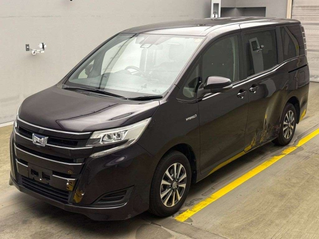 TOYOTA NOAH 2019