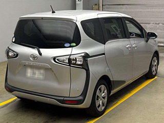 TOYOTA SIENTA 2019