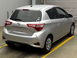 TOYOTA VITZ 2018
