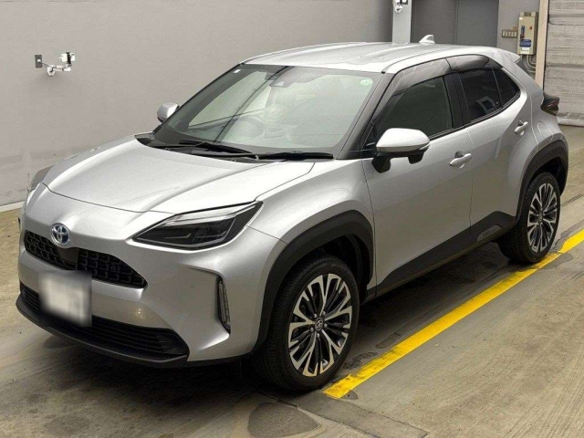 TOYOTA YARIS CROSS 2023