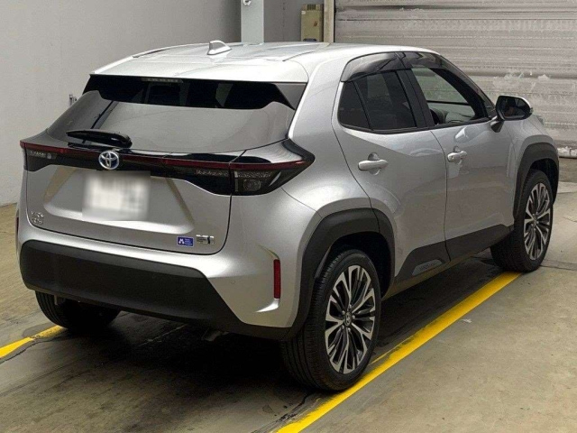 TOYOTA YARIS CROSS 2023