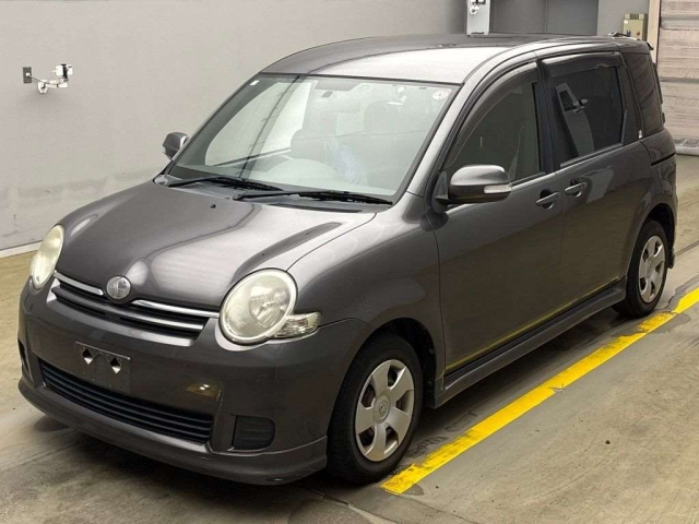 TOYOTA SIENTA 2012