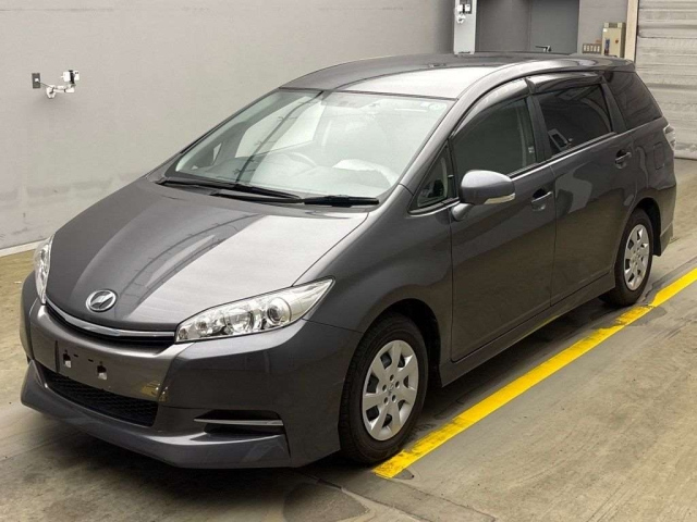 TOYOTA WISH 2016