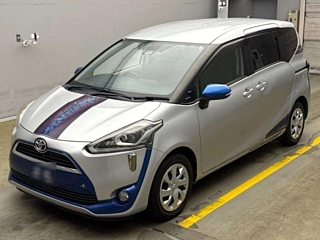 TOYOTA SIENTA 2016