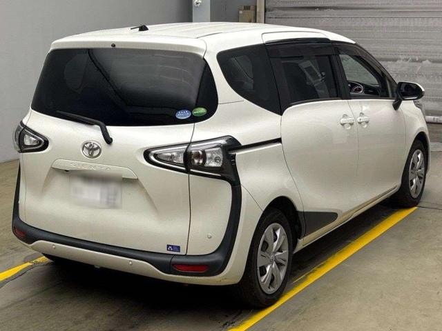 TOYOTA SIENTA 2021