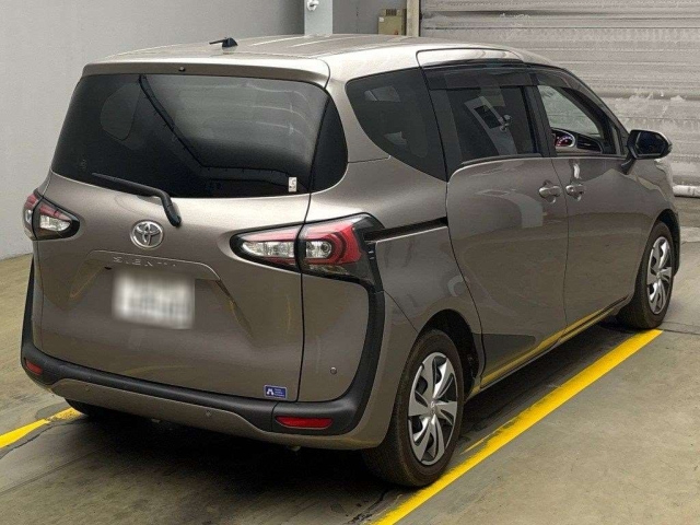 TOYOTA SIENTA 2021