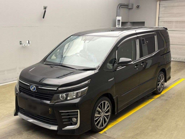 TOYOTA VOXY 2016