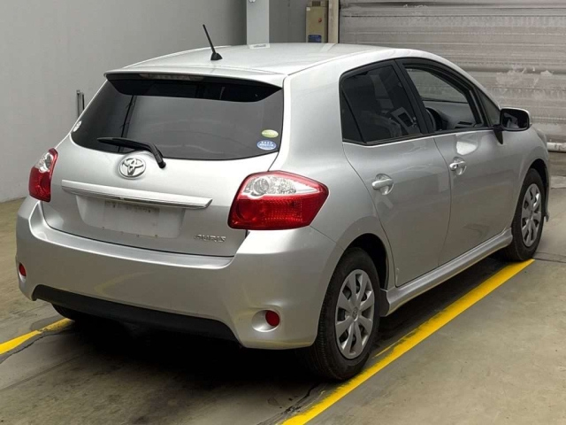 TOYOTA AURIS 2010