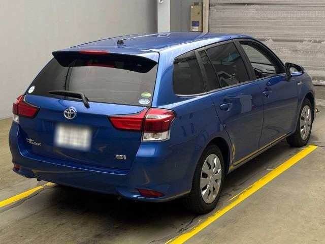 TOYOTA COROLLA FIELDER 2015