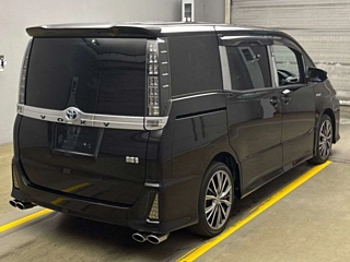 TOYOTA VOXY 2016