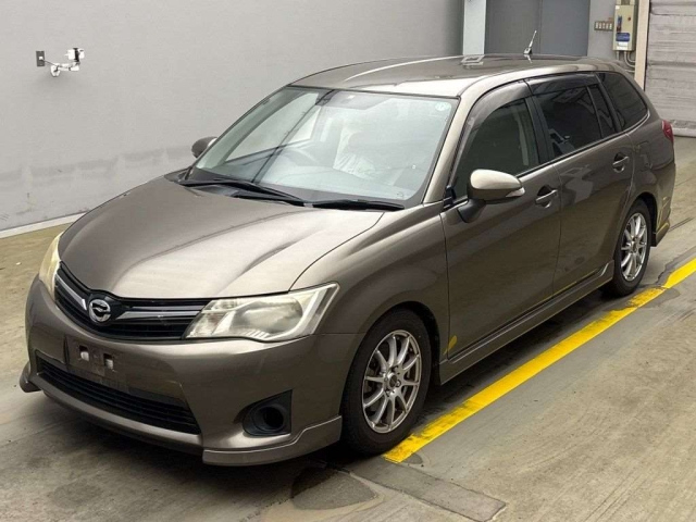 TOYOTA COROLLA FIELDER 2013