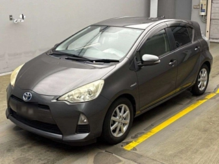 TOYOTA AQUA 2012