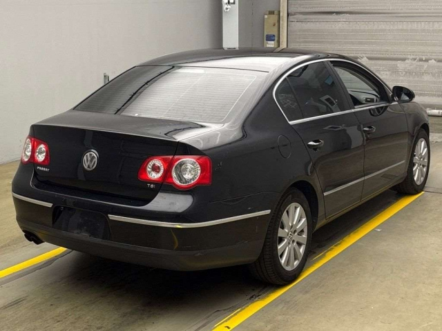 VOLKSWAGEN PASSAT 2008