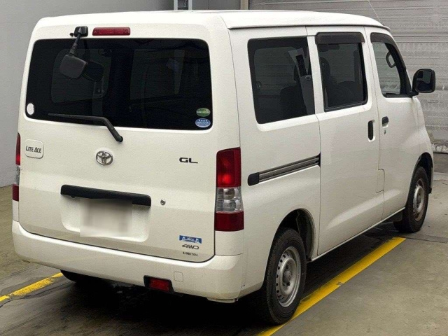 TOYOTA LITE ACE VAN 2018