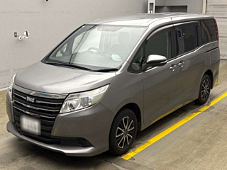 TOYOTA NOAH 2015