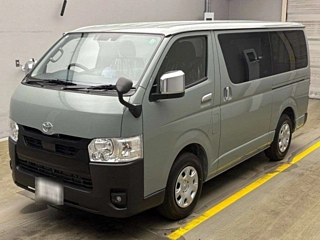 TOYOTA HIACE VAN 2025