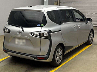 TOYOTA SIENTA 2019