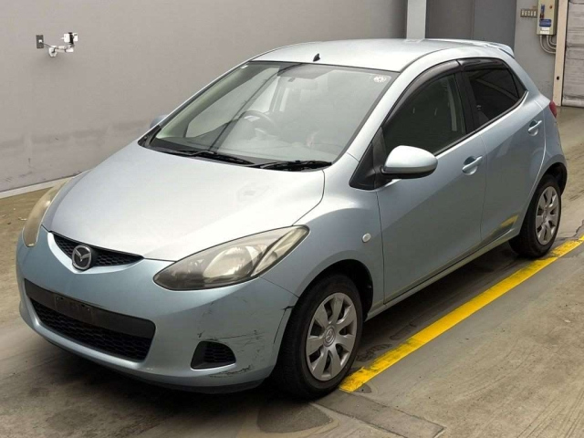 MAZDA DEMIO 2010