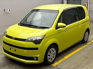 TOYOTA SPADE 2013
