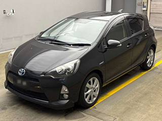 TOYOTA AQUA 2012