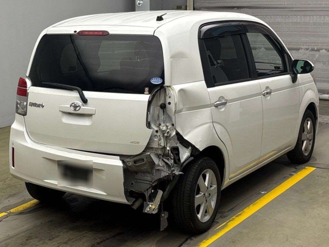 TOYOTA SPADE 2018